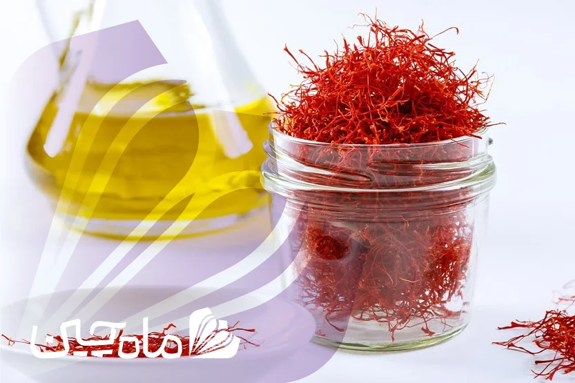 زعفران در شیشه