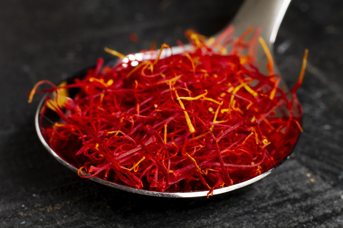 دارو های شیمیایی برای افسردگی یا درمان سریع افسردگی با زعفران؟