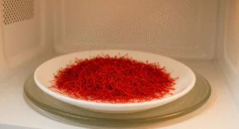 خشک کردن زعفران در ماکروفر